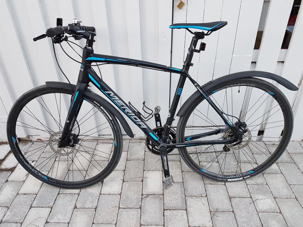 Cykel Merida Speeder 300