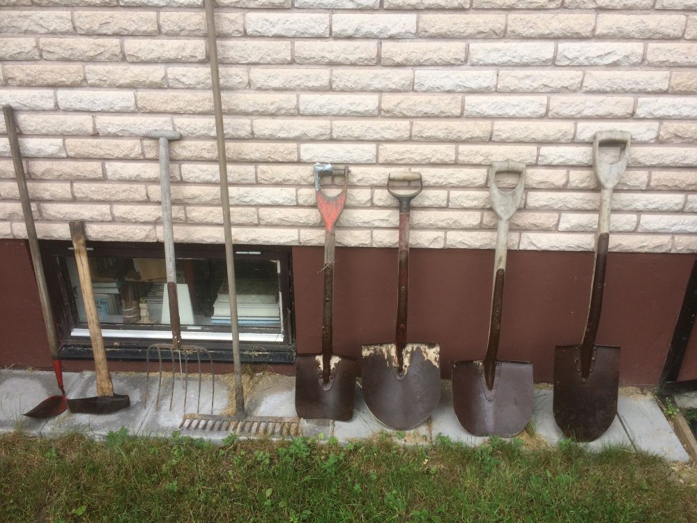 Spadar, grep, stålkratta, potatisgräv, klyvyxa