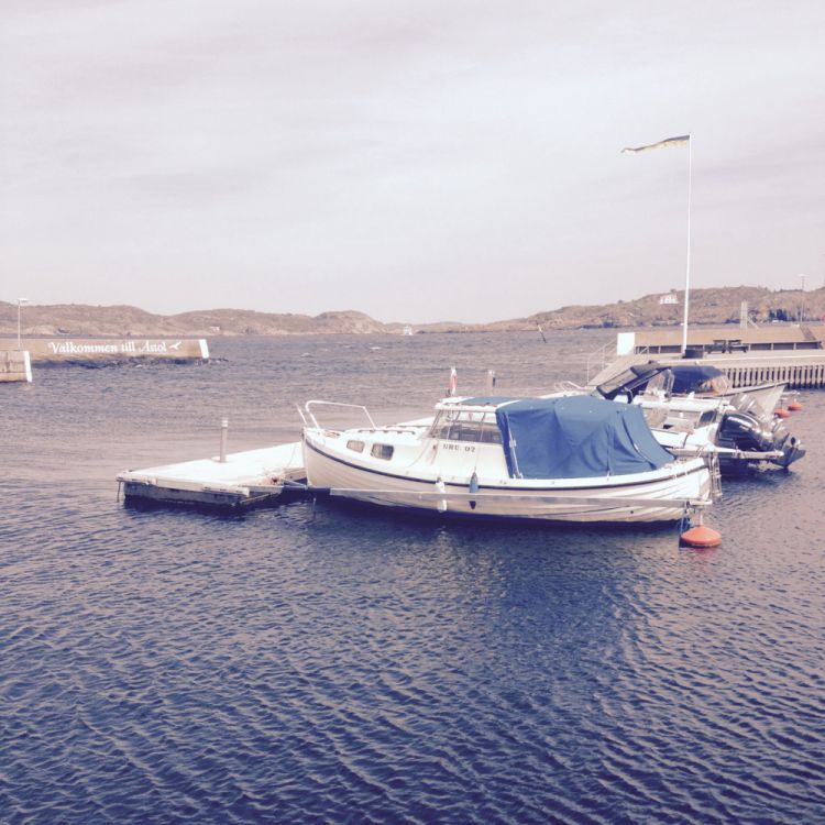 Båtar