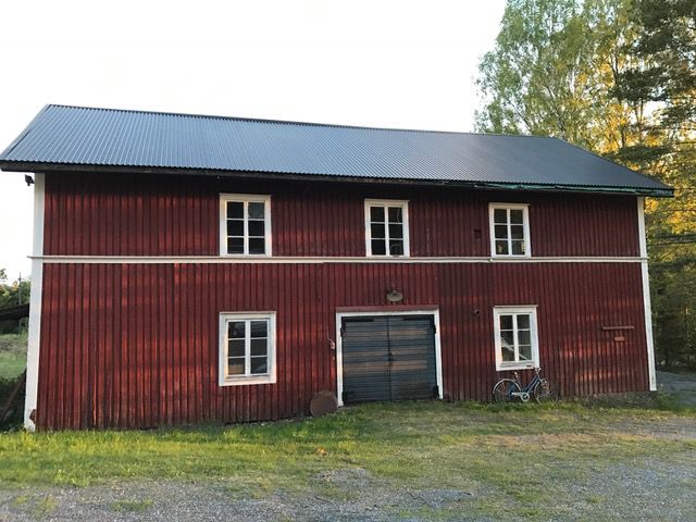 All typ av förvaring nära Ö-viks centrum uthyres billigt!