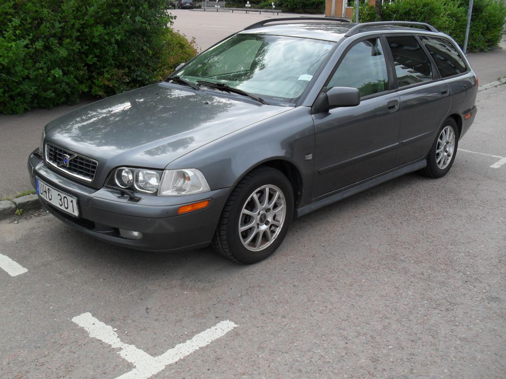 Volvo V40 2,0 Turbo 03