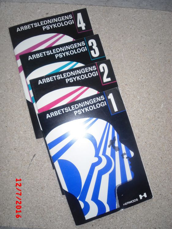 4 st Häften i Arbetslednings Psykologi 4x6 kr 24 k