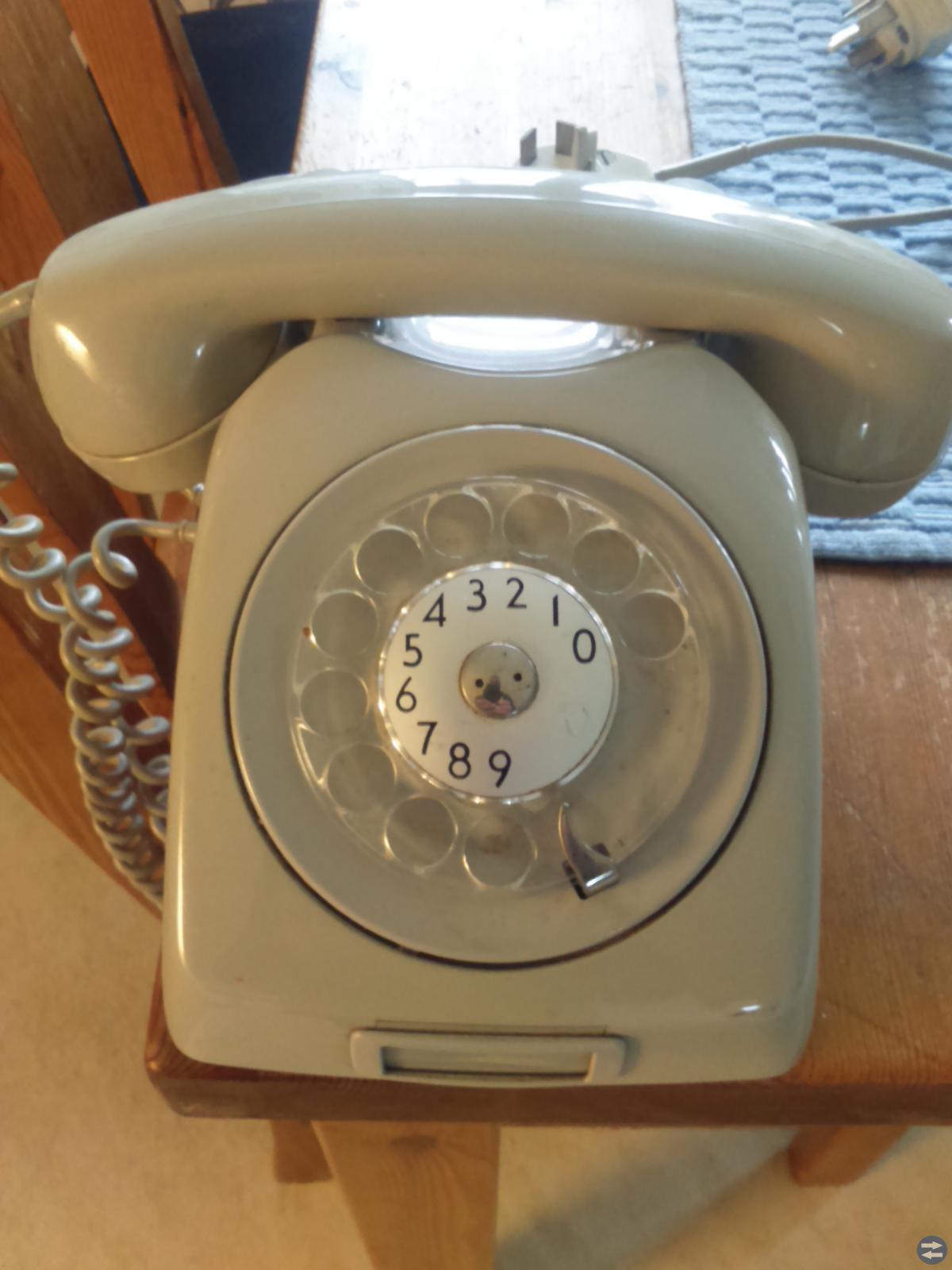 Gratis telefon kontaktannonser och chattlinjer