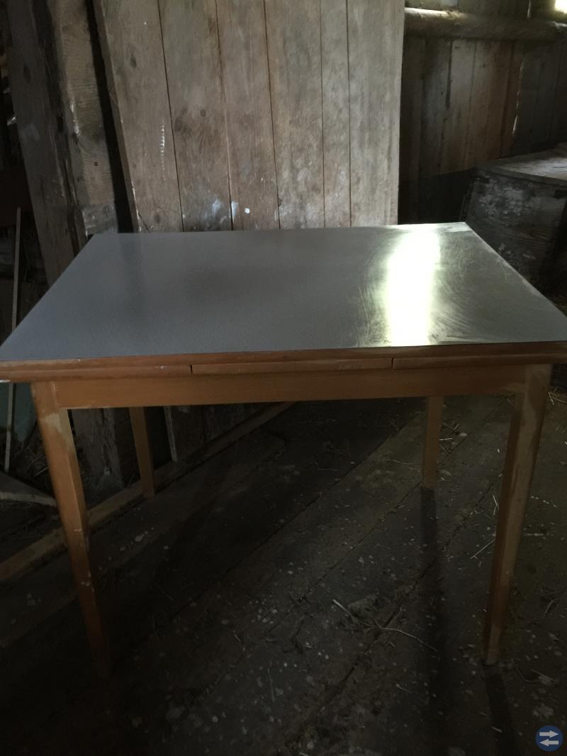 Retro köksbord med Perstorpsskiva
