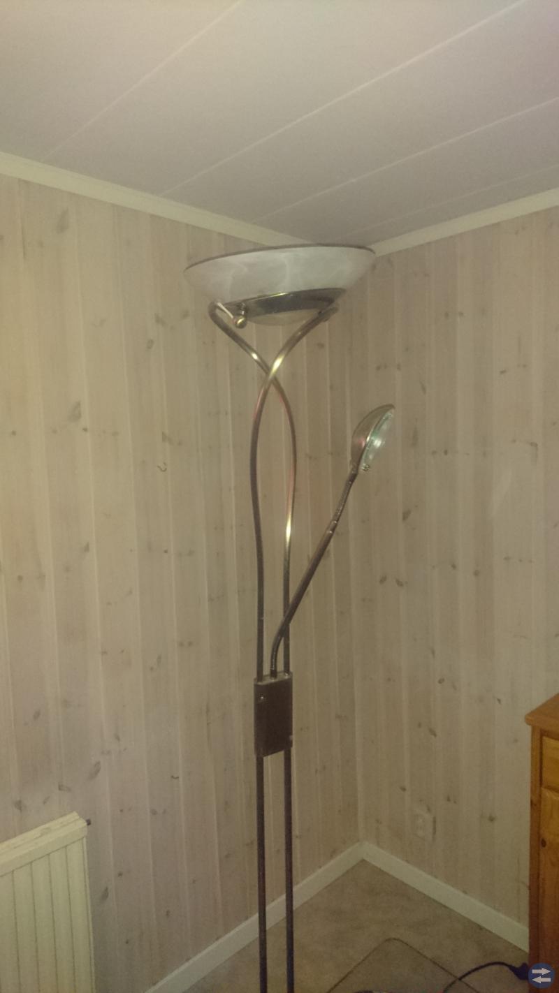 Golvlampa