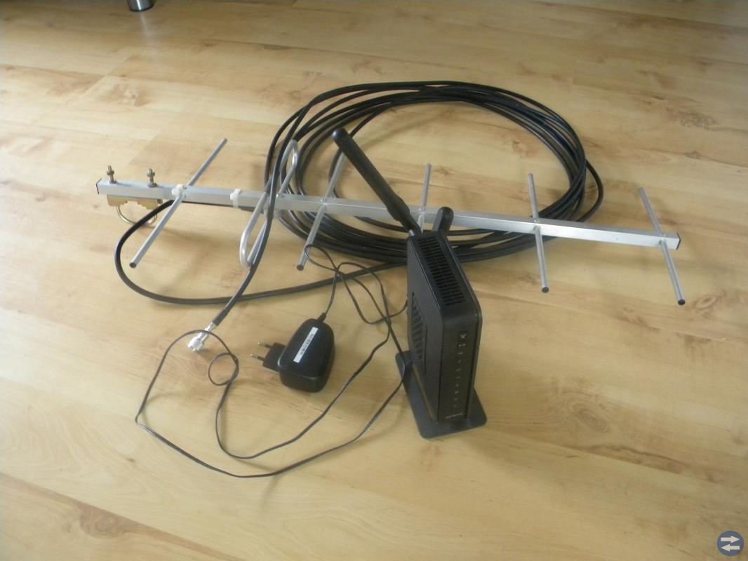 Mobil antenn till 3 o 4G router inklusive router.