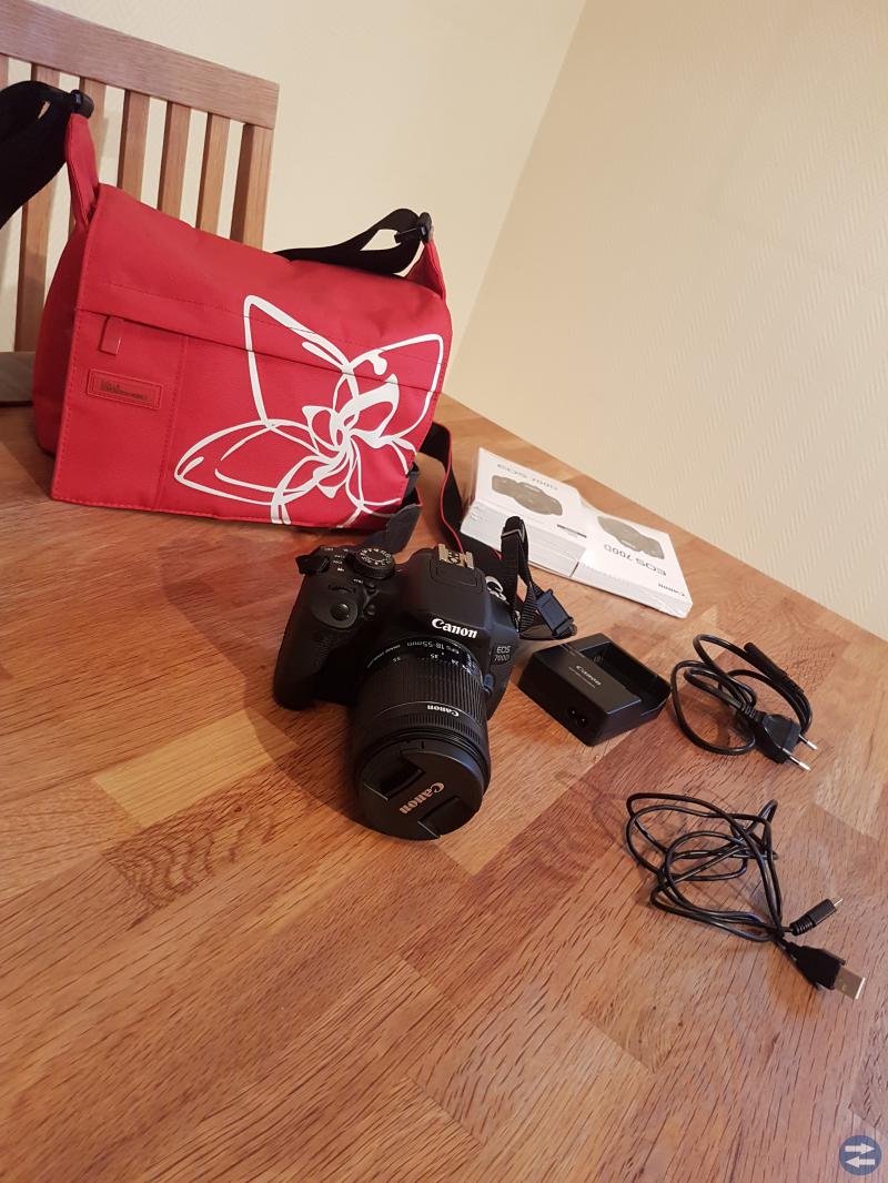 Canon EOS 700D