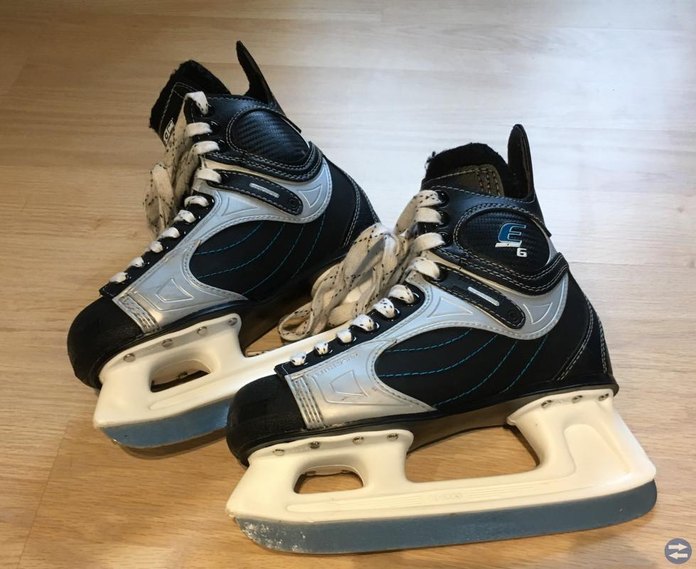 Skridskor CCM stl. 40