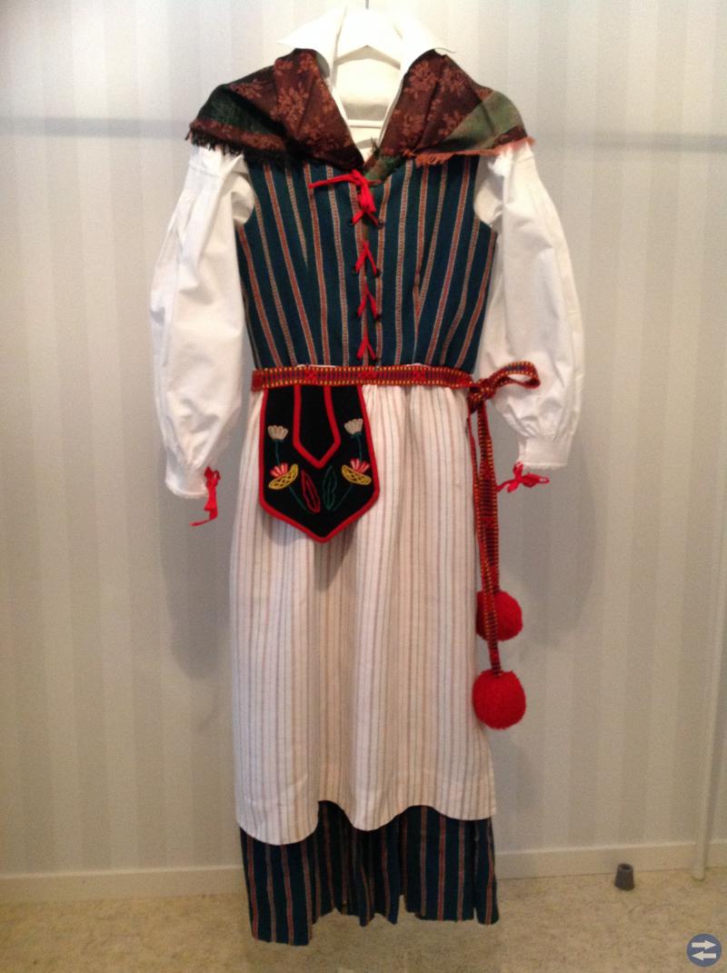 Folkdräkt Njutångers