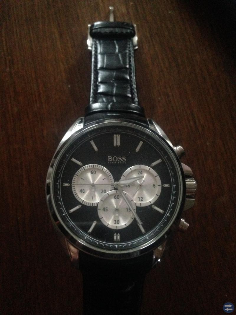 Hugo boss kronograf äkta.