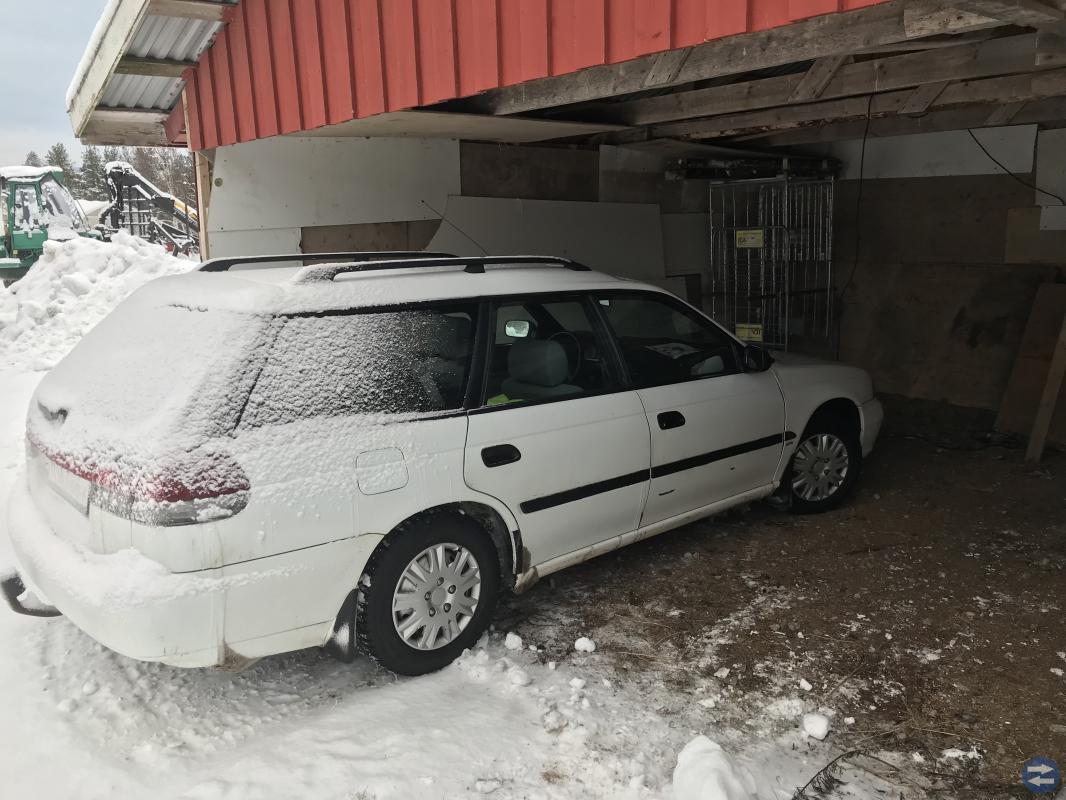 Subaru Legacy ( troligen 1997)