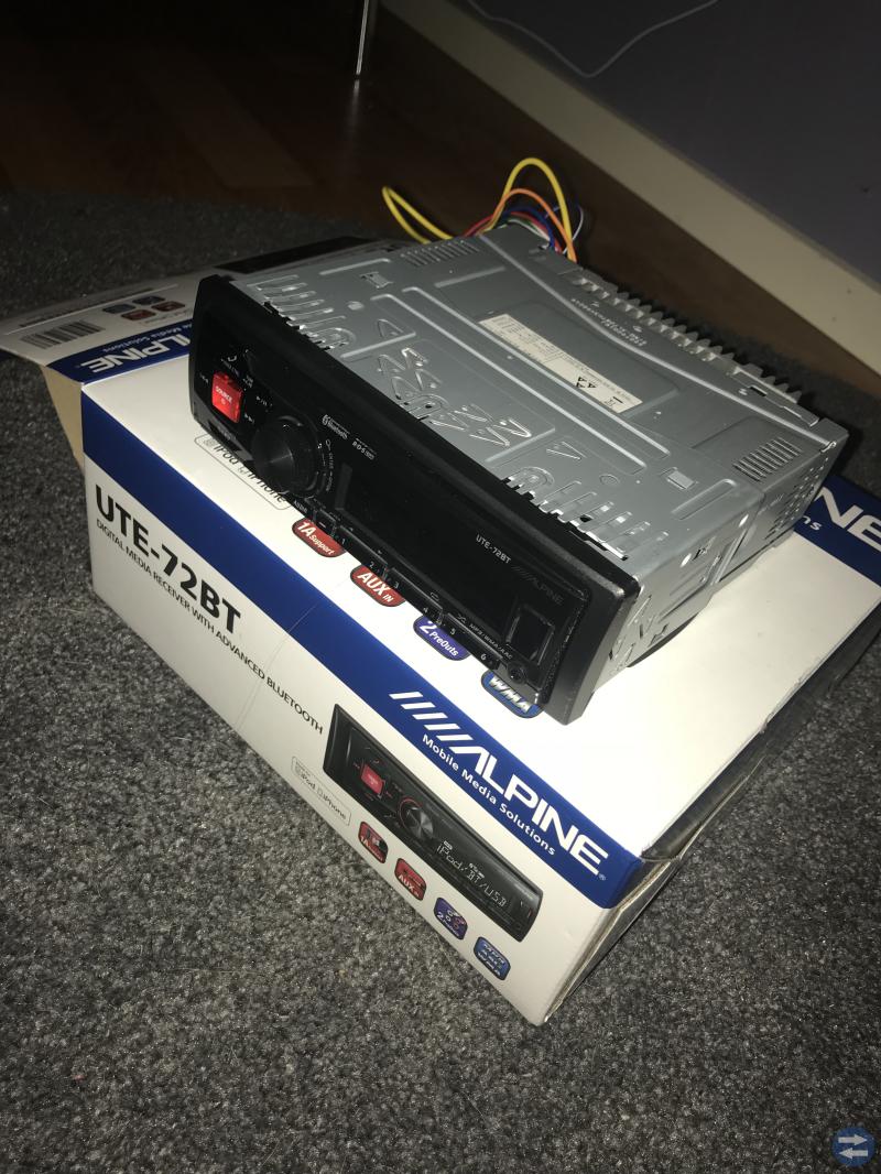 Bilstereo Alpine UTE-72BT