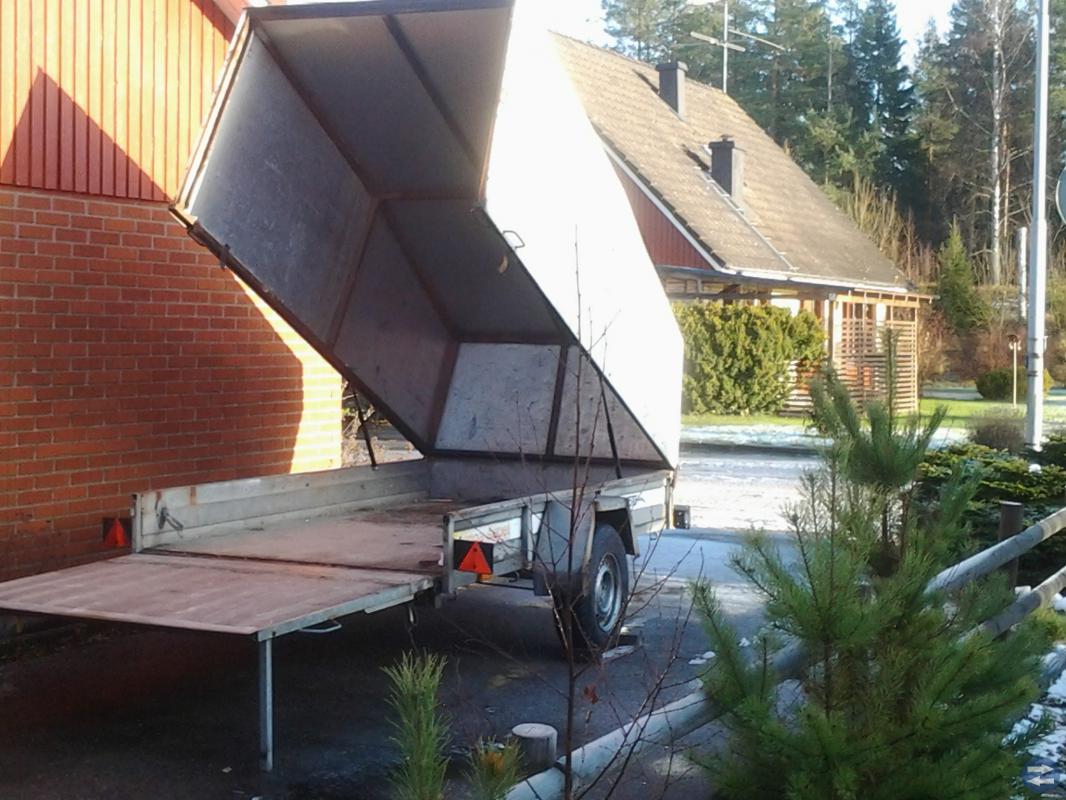 Fåbo släp total vikt 1300 kg