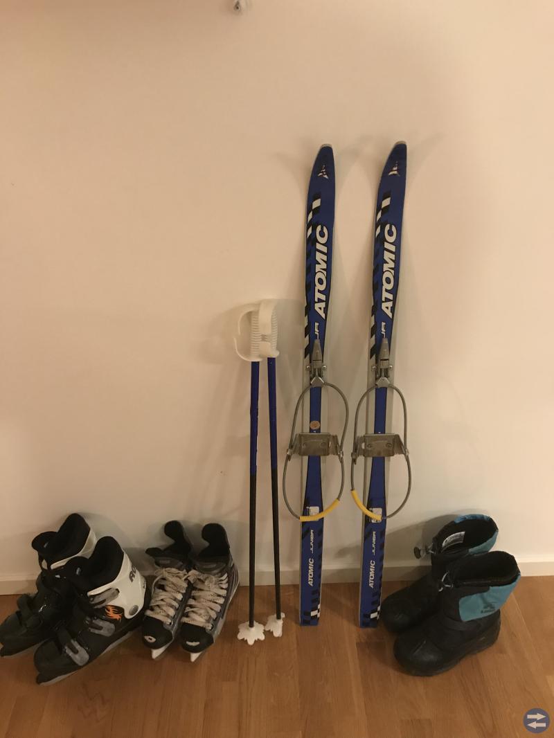 Skridskor, längdskidor och kängor