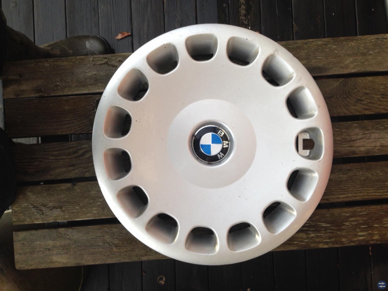 Navkapslar original BMW 15 tum och 4 stycken