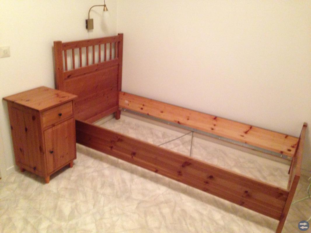 IKEA Hemnes Säng + sängbord/skåp + Sänglampa