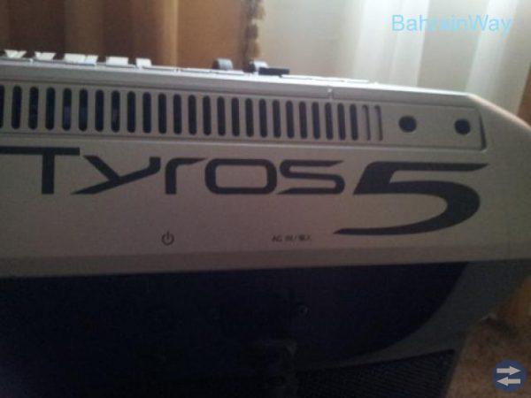 SELLING :Yamaha Tyros 5 Workstation,Mackie TT Syst