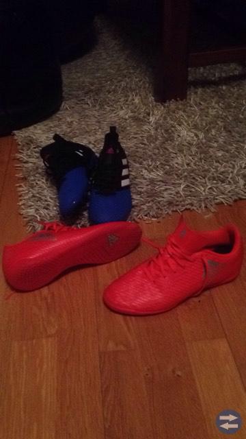 Fotbollskor