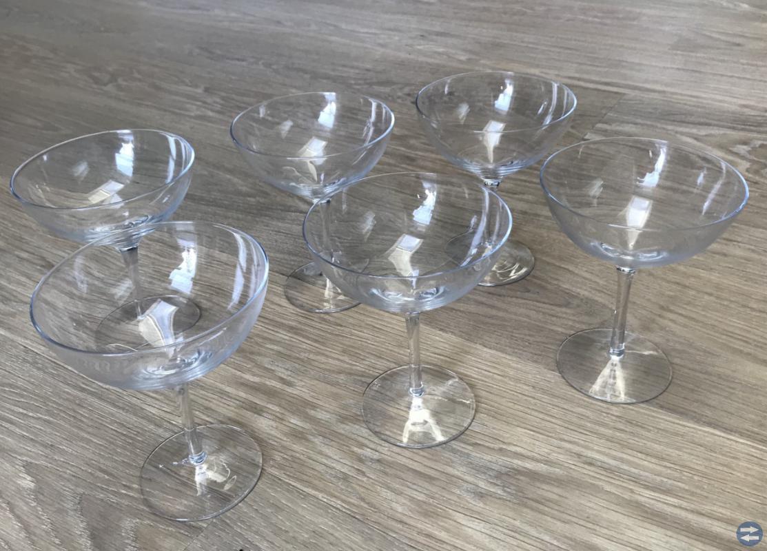 Drink/Champagne/Efterrättsglas
