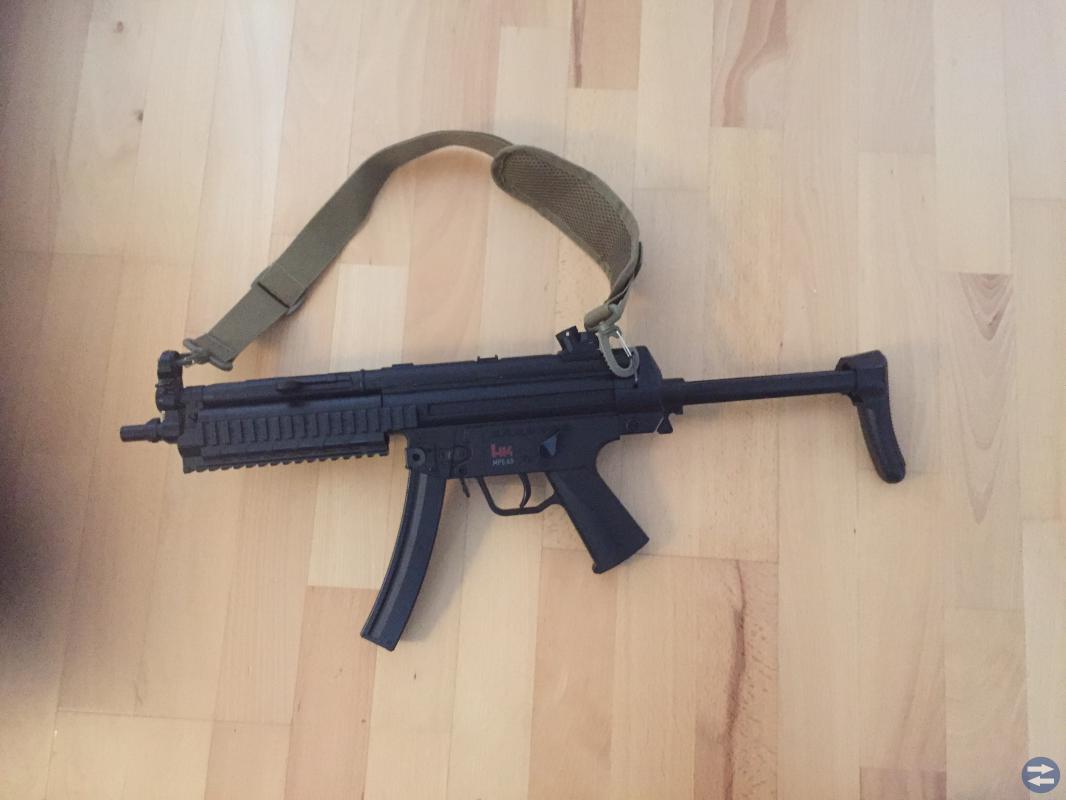 Mp5 airgun R.A.S Med slinga samt lampa