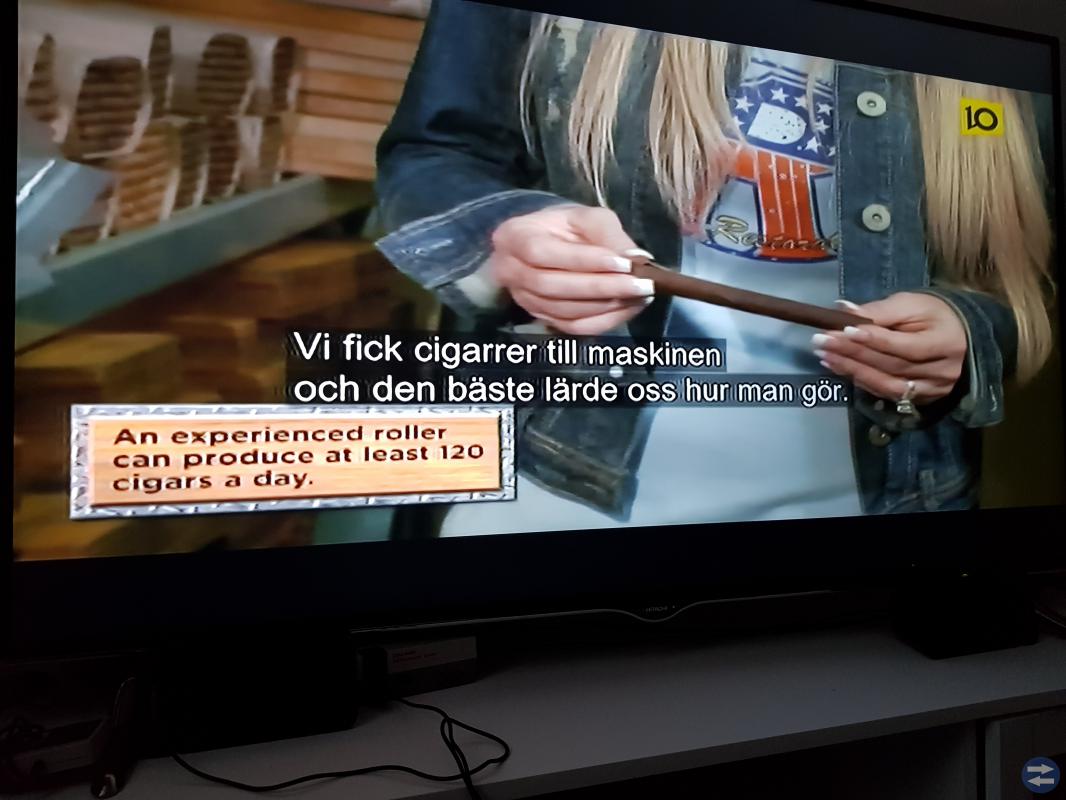 55tum smart tv
