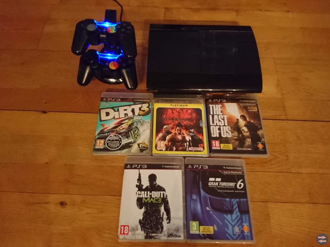 Ps3 slim 500gb hdd + handkontroller + spel