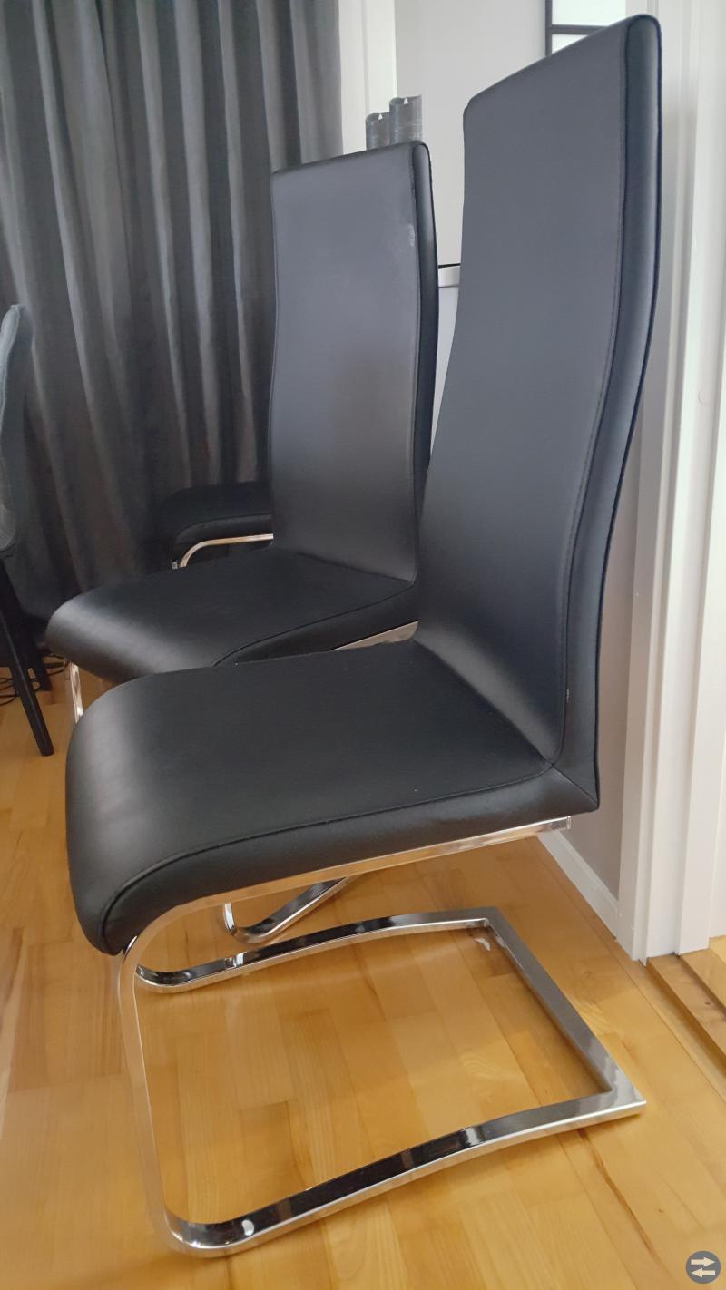 6 st matsalsstolar bortskänkes