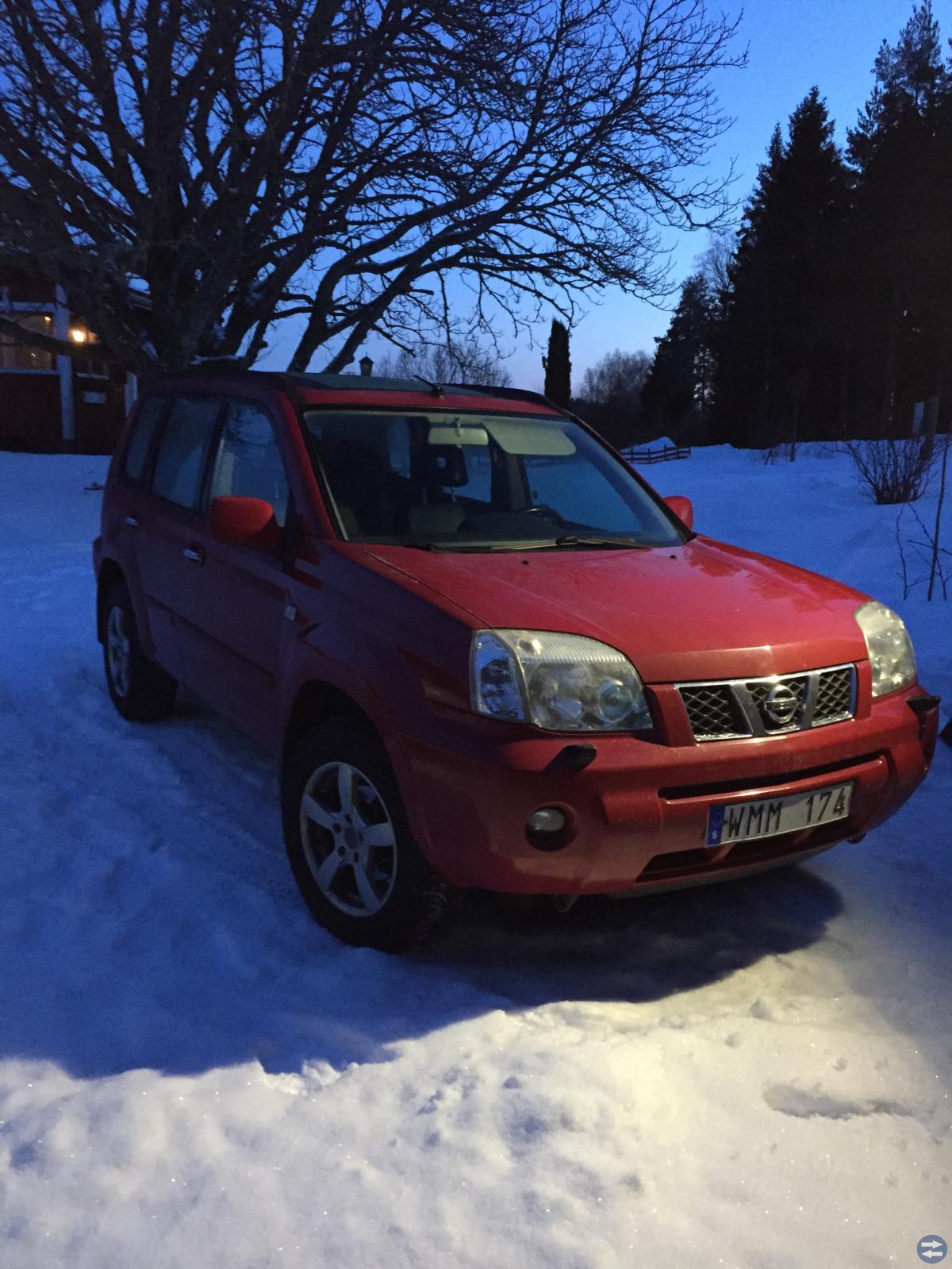 Nissan X-trail 2,5 4wd automat