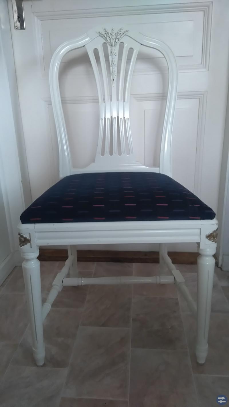 4 st Gustavianska stolar