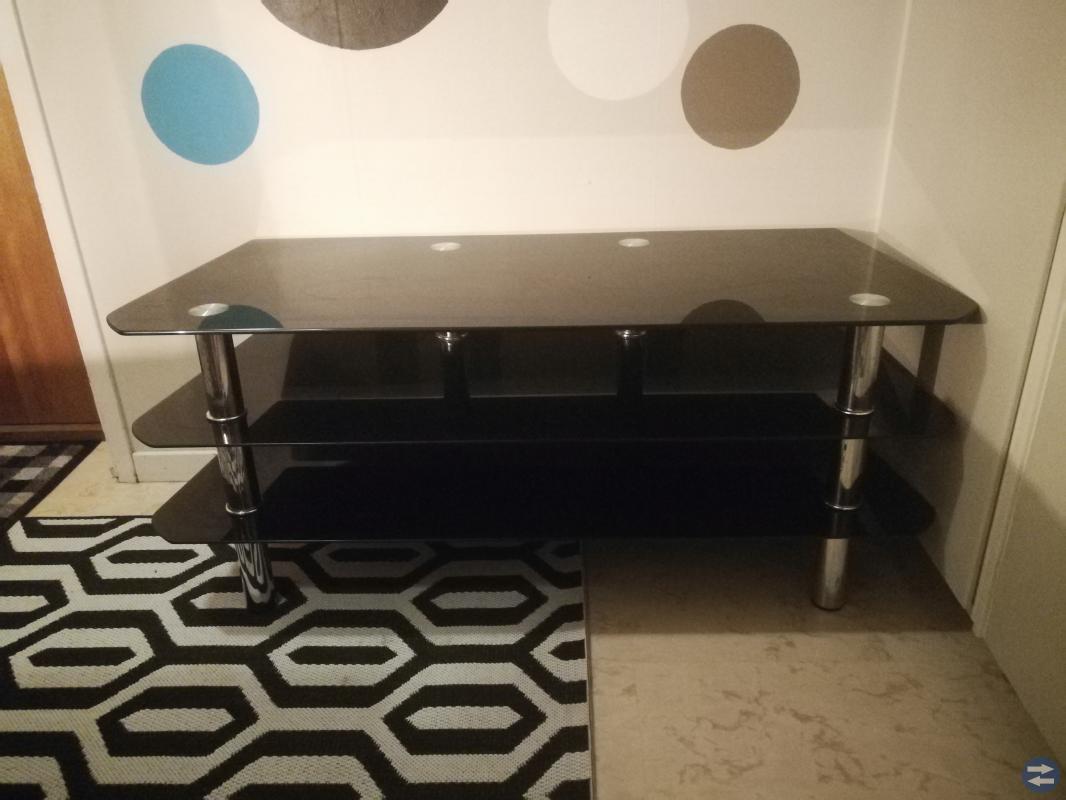 Tv bänk svart glas