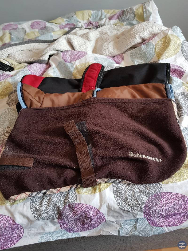Säljer 3 fina hundtäcken
