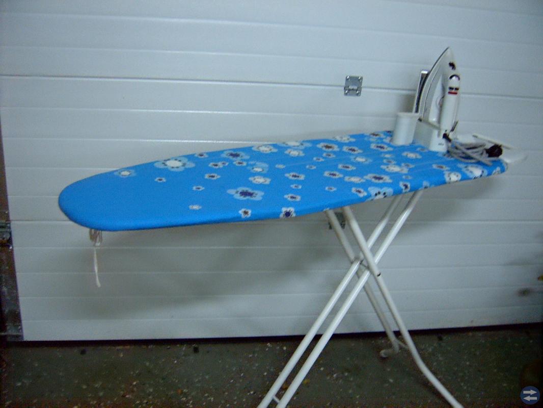 Strykbord, Strykjärn
