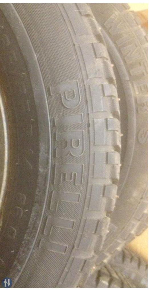 3 st dubbdäck Pirelli 185x65x14.