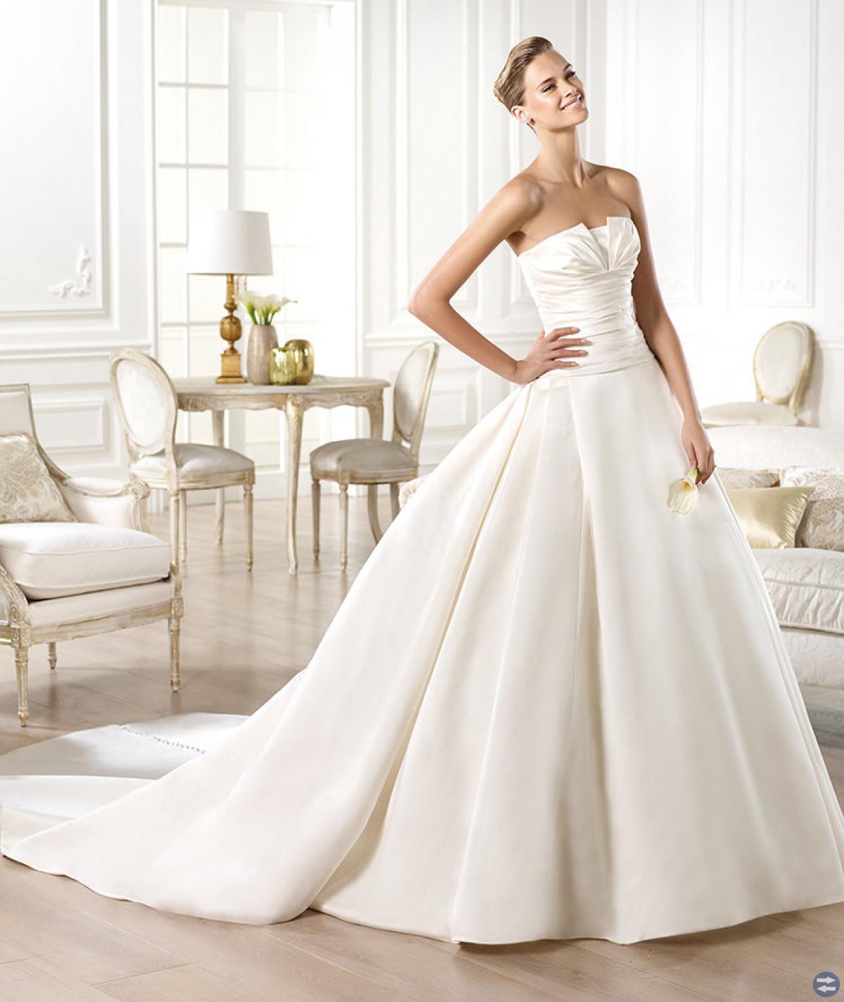 Pronovias brudklänning