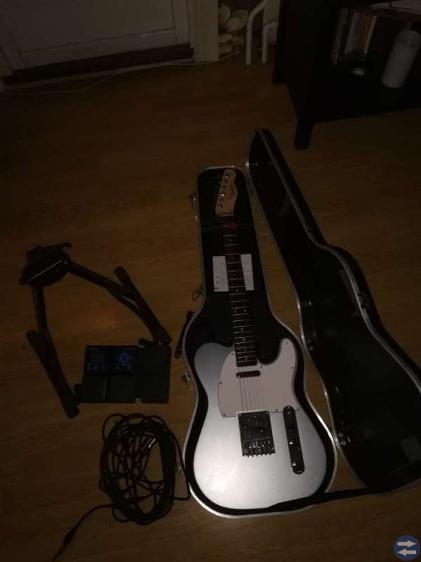 Gitarr squier telecaster