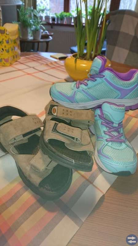 Sandaler och gympa Skor
