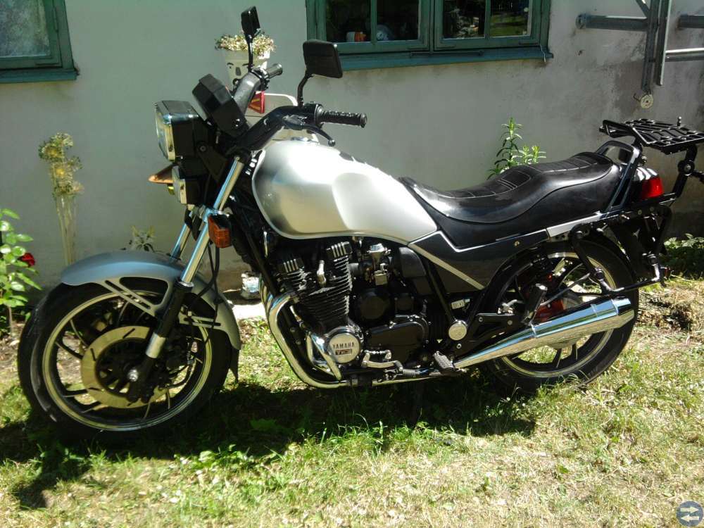 Yamaha XJ 750
