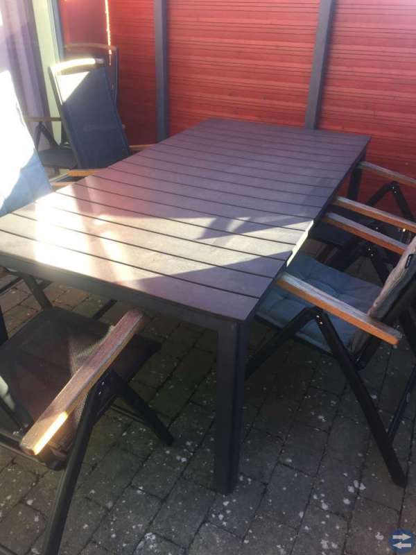 Trädgårdsbord
