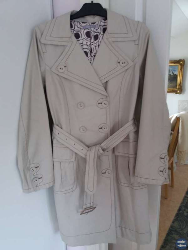 Trenchcoat