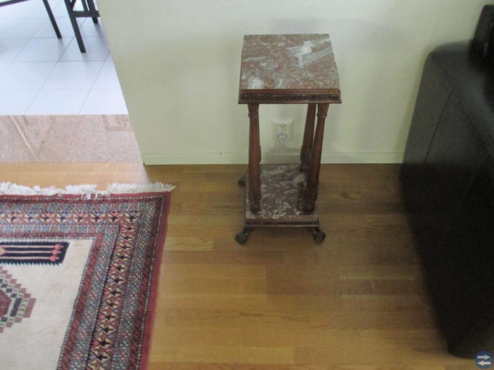 Pedestal