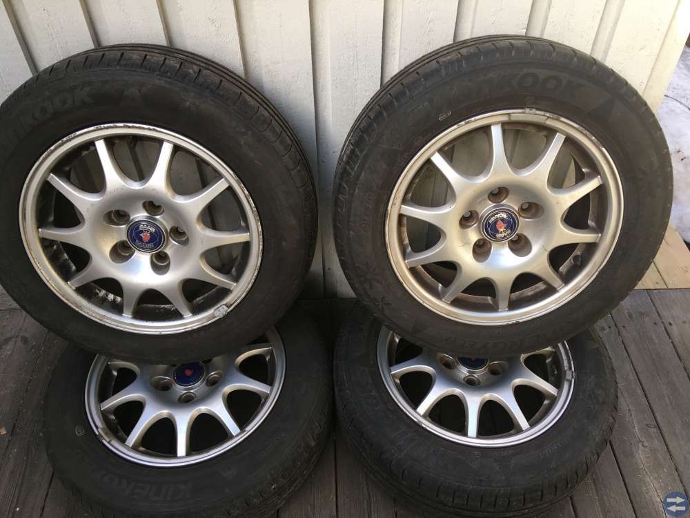Sommardäck med fälg suttit på Saab 9-3