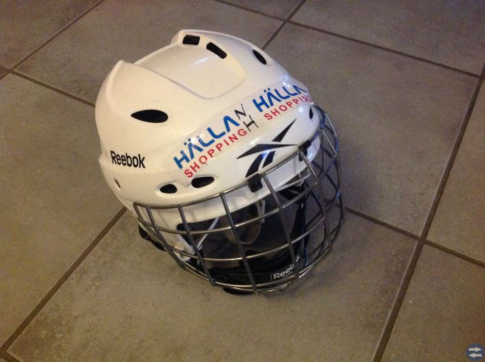Bandy hjälm