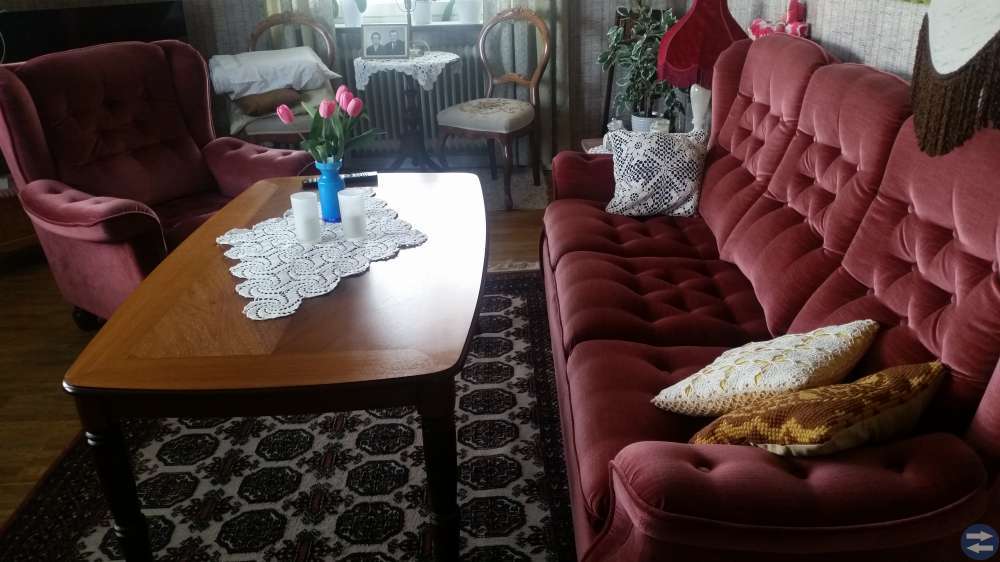 Äldre soffgrupp i mycket gott skick