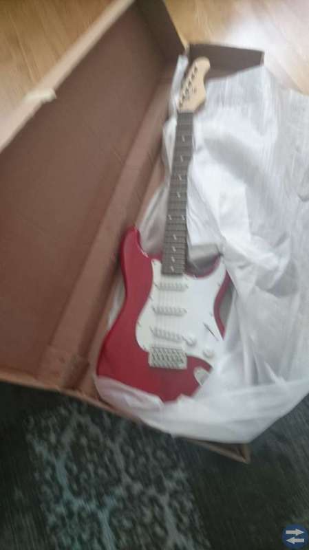 Elgitarr för barn (oanvänd)