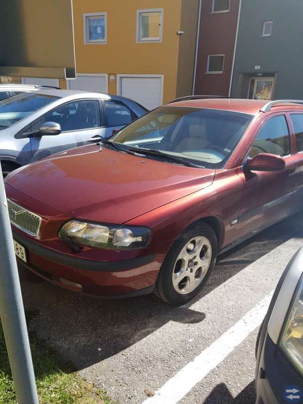 Volvo v70