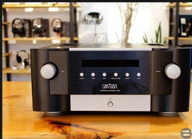 Mark Levinson No. 585 Integrated Amplifier