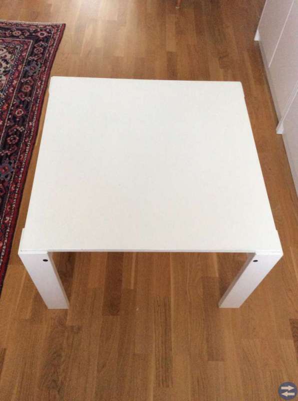 Soffbord vitlackerat