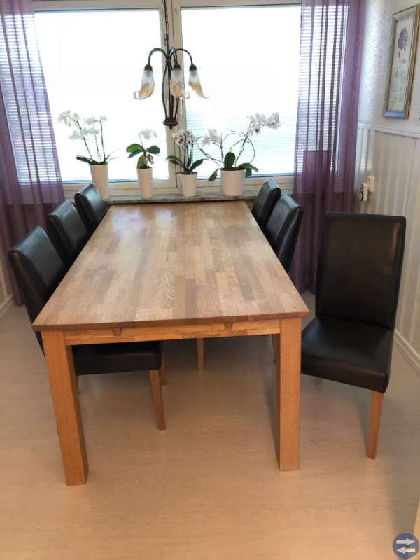 Matbord inkl 6 stolar