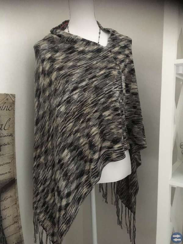 Poncho, Pernilla Wahlgren