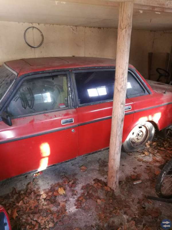 Volvo 240 82